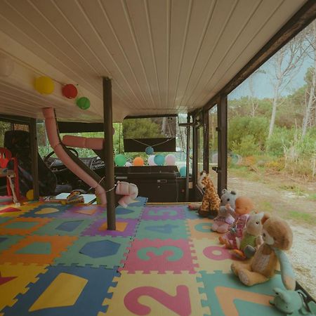 The Amazing Inacio Bus Converted Home Синтра Екстериор снимка