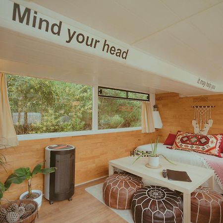 The Amazing Inacio Bus Converted Home Синтра Екстериор снимка