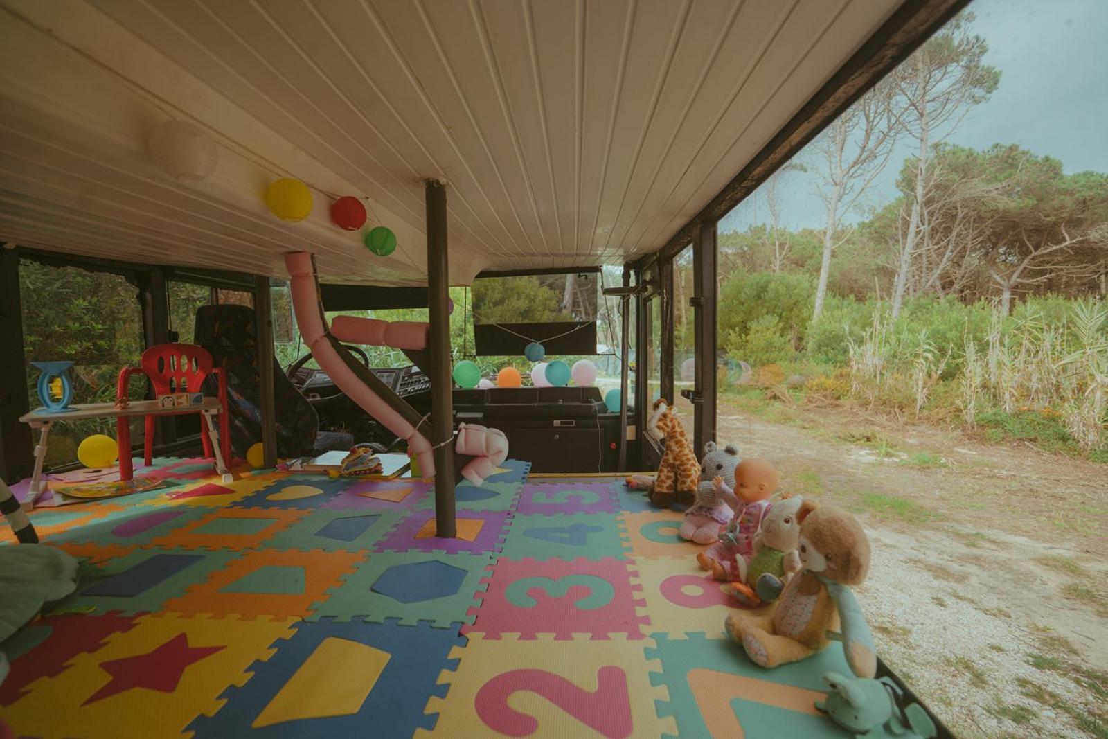 The Amazing Inacio Bus Converted Home Синтра Екстериор снимка