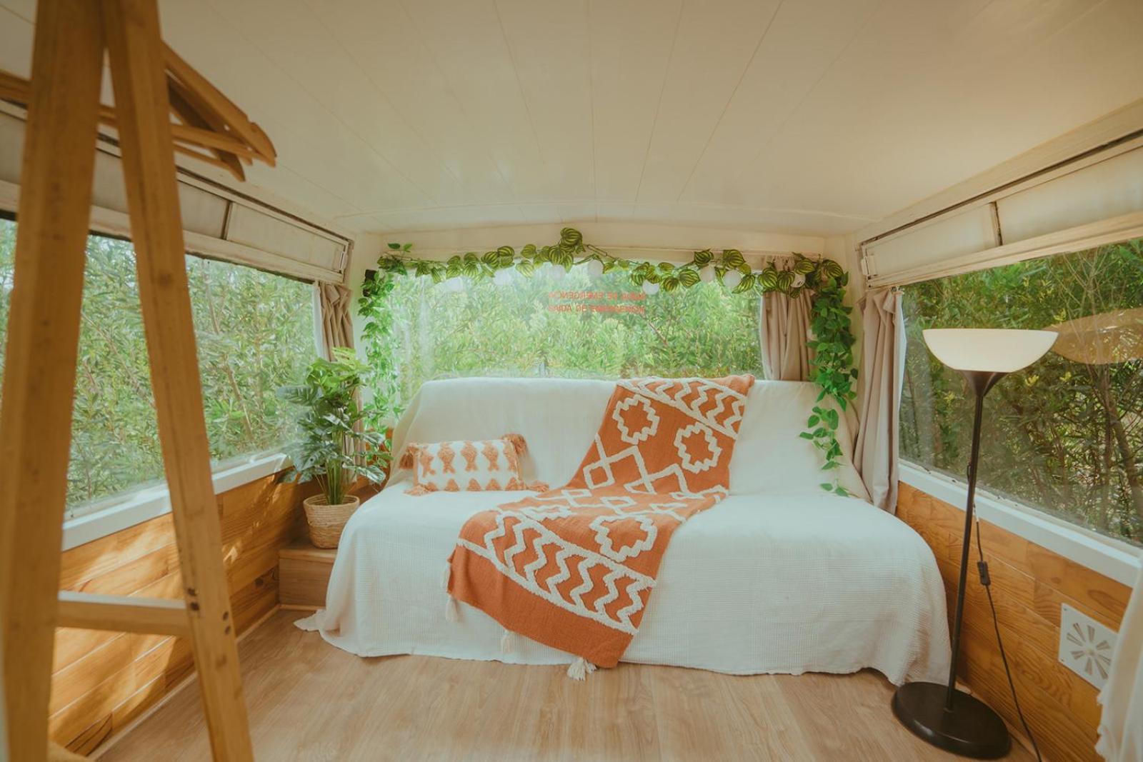 The Amazing Inacio Bus Converted Home Синтра Екстериор снимка