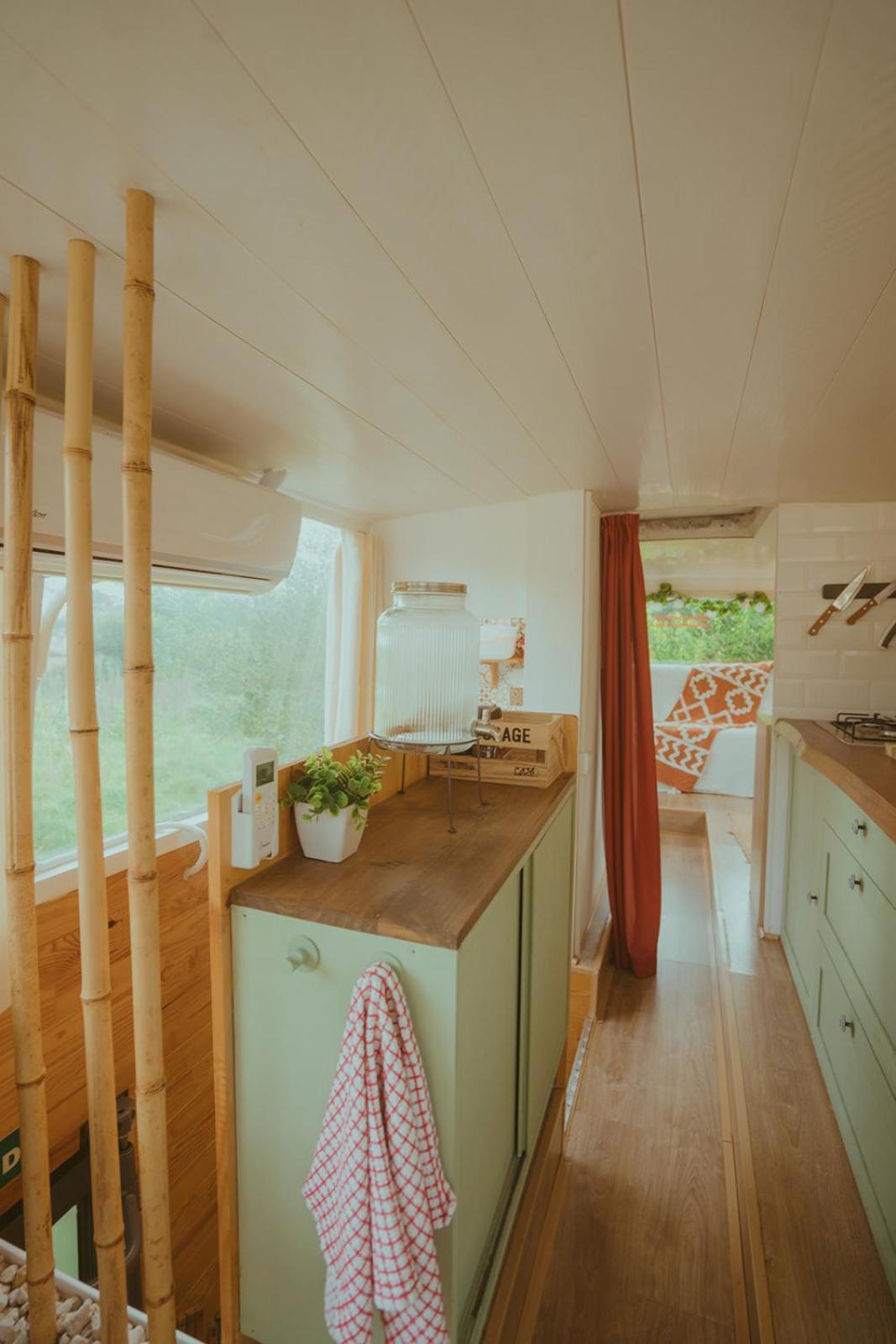 The Amazing Inacio Bus Converted Home Синтра Екстериор снимка