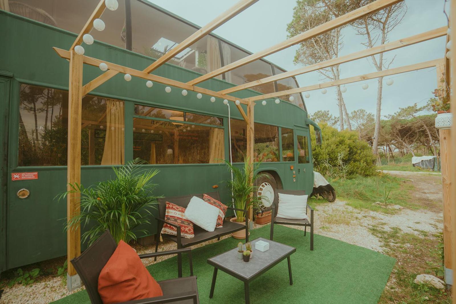 The Amazing Inacio Bus Converted Home Синтра Екстериор снимка